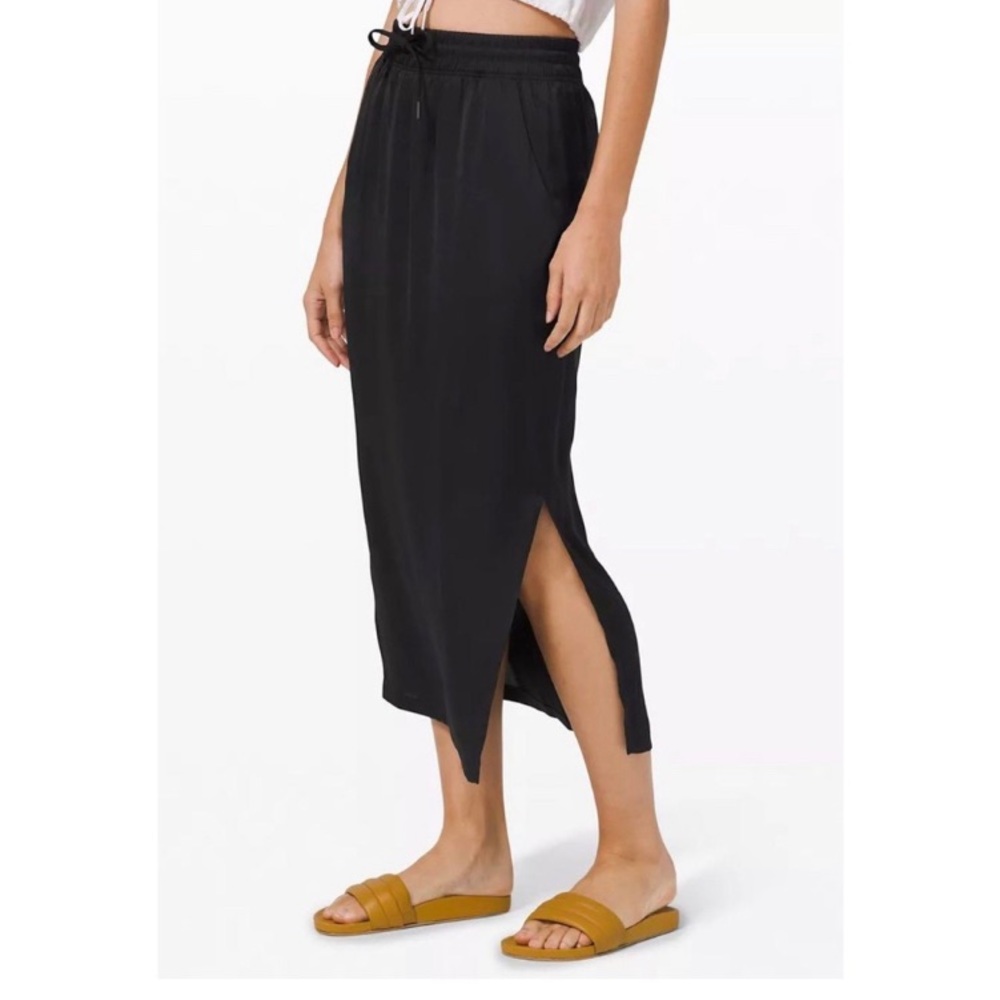 Lululemon Glide Away Slip Skirt Solid Black Side Split Pull On Midi Travel